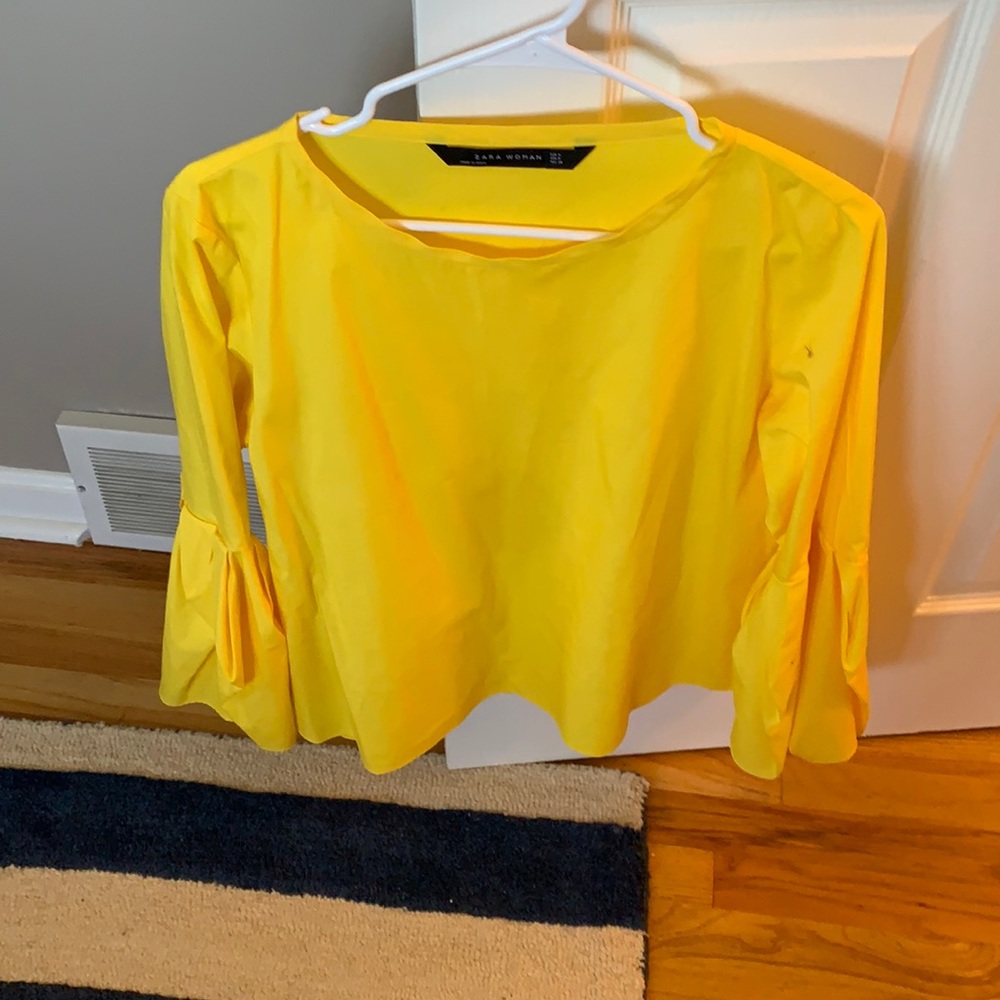 Zara yellow top with flared sleeve